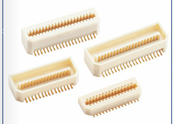 Neigung Polyestor 4 Pin Board To Board Connector Phosphor-Bronzen-0.8mm